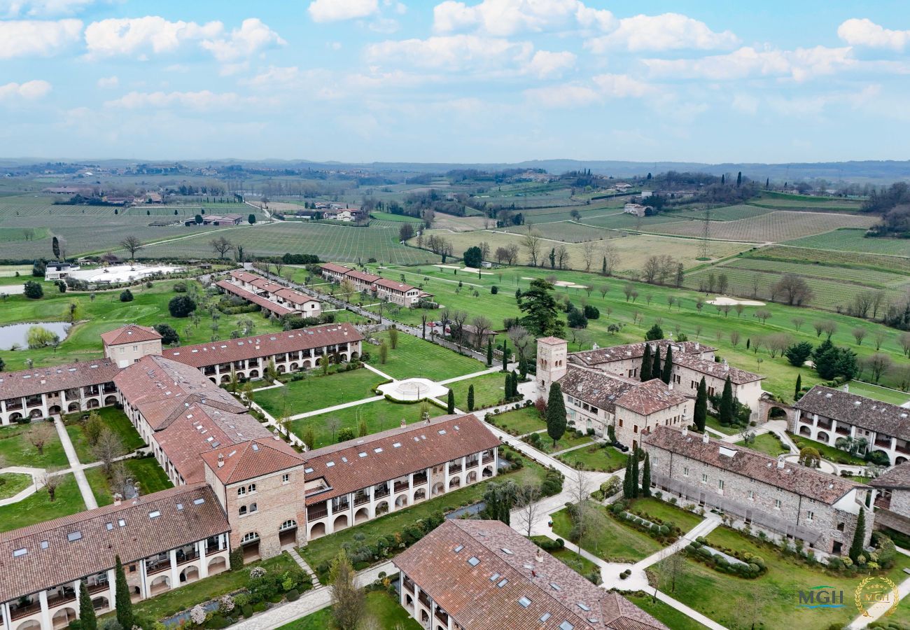 Apartment in Pozzolengo - Green Living Apartment Chervo Golf Resort