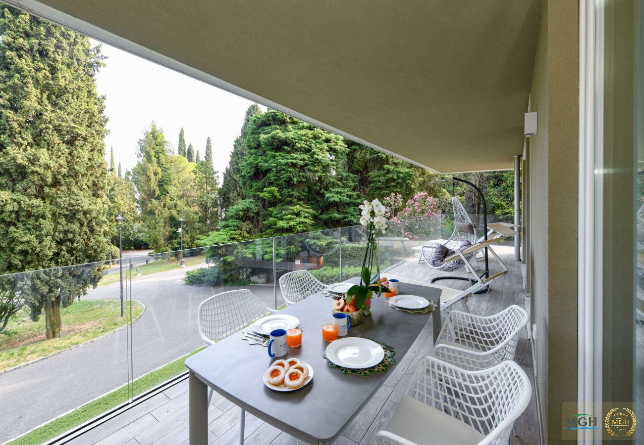 Apartment in Gardone Riviera - MGH - Lake & Love Apartment