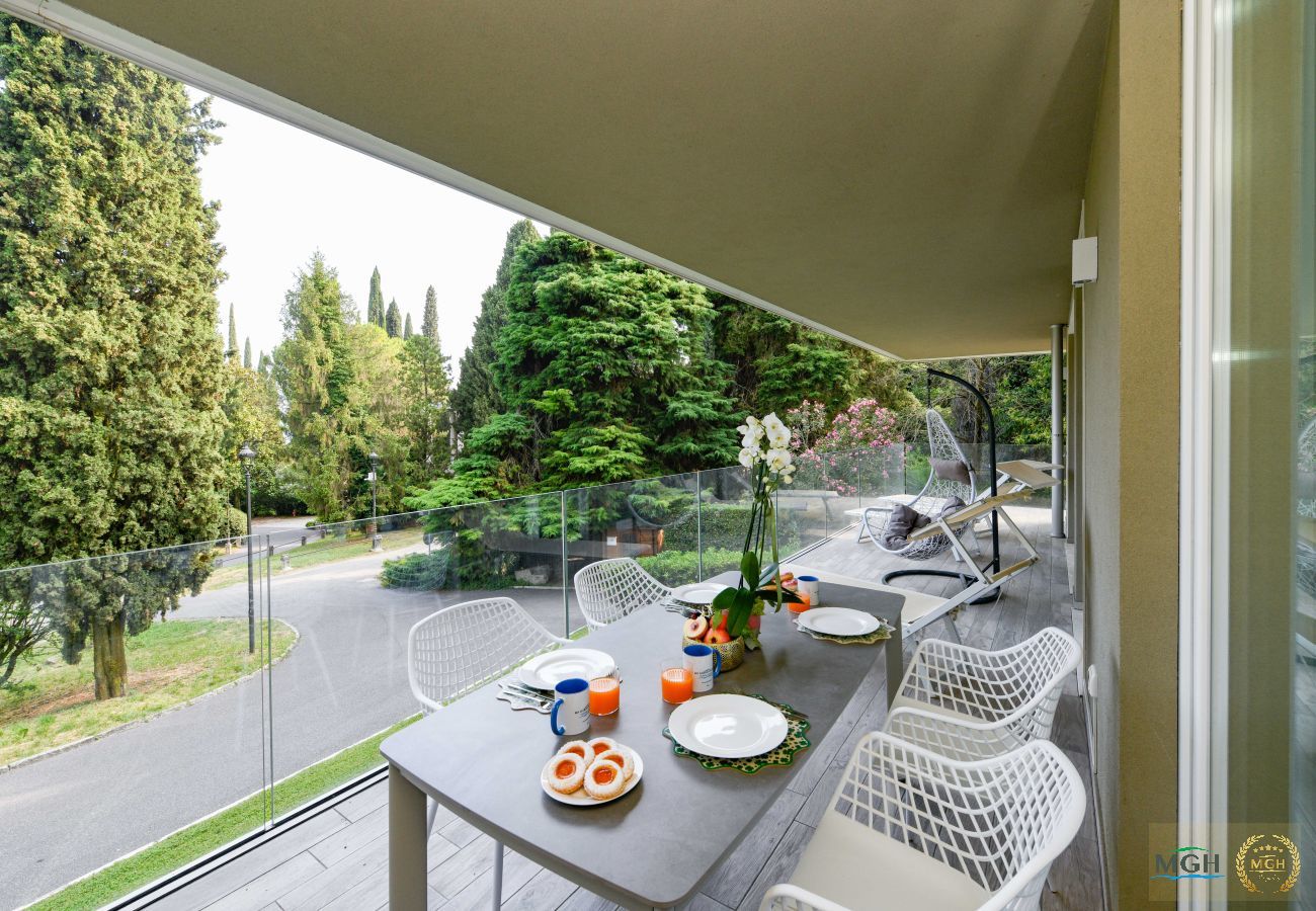 Apartment in Gardone Riviera - MGH - Lake & Love Apartment