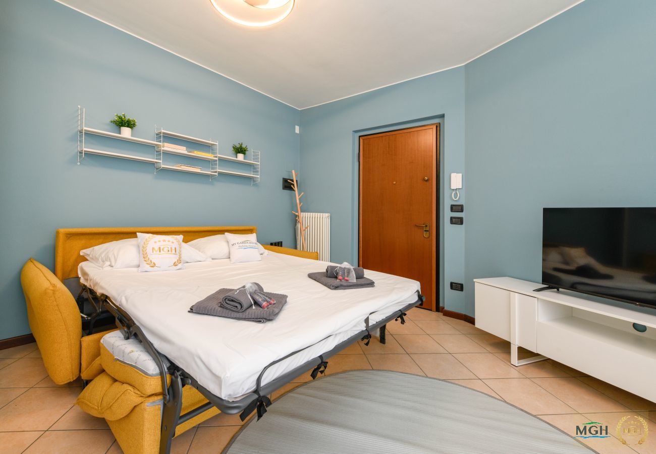 Apartment in Toscolano-Maderno - MGH- Residenza Garda Studio 1