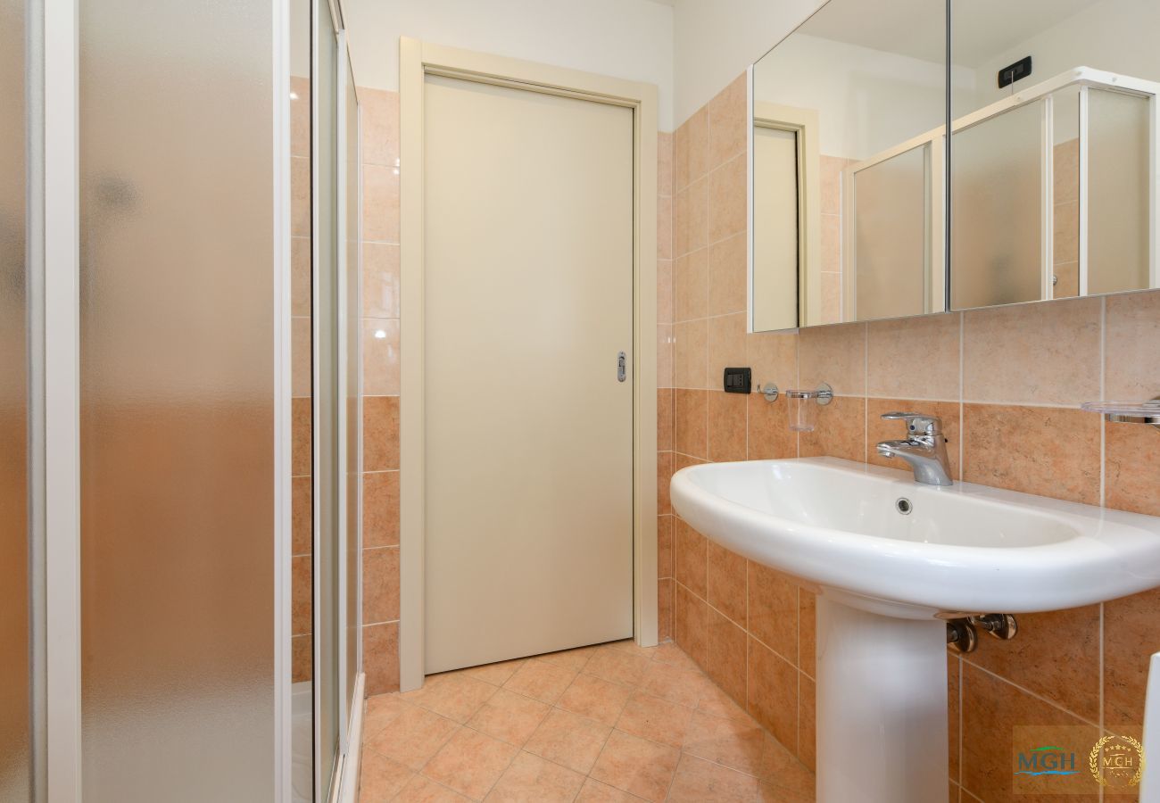 Apartment in Toscolano-Maderno - MGH- Residenza Garda Studio 1