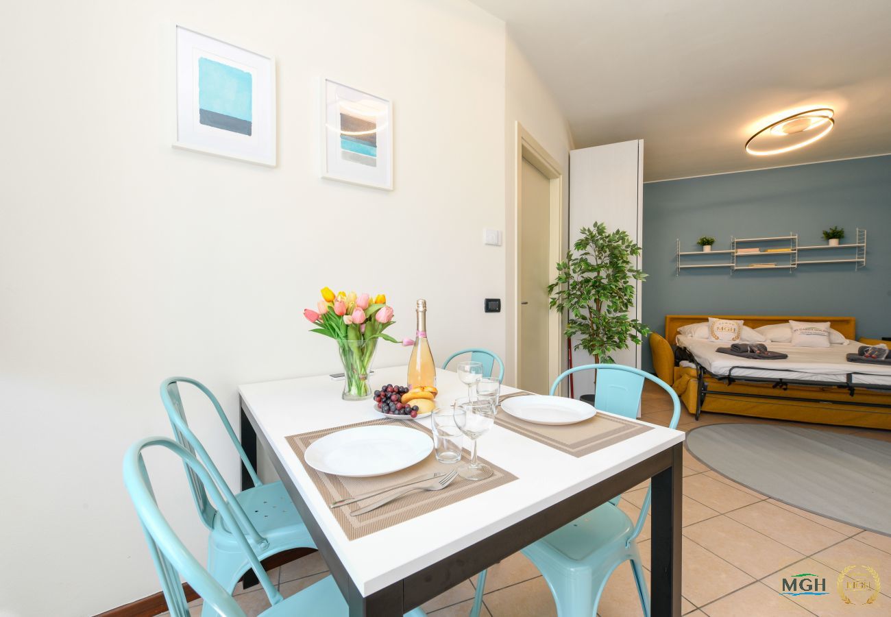 Apartment in Toscolano-Maderno - MGH- Residenza Garda Studio 1