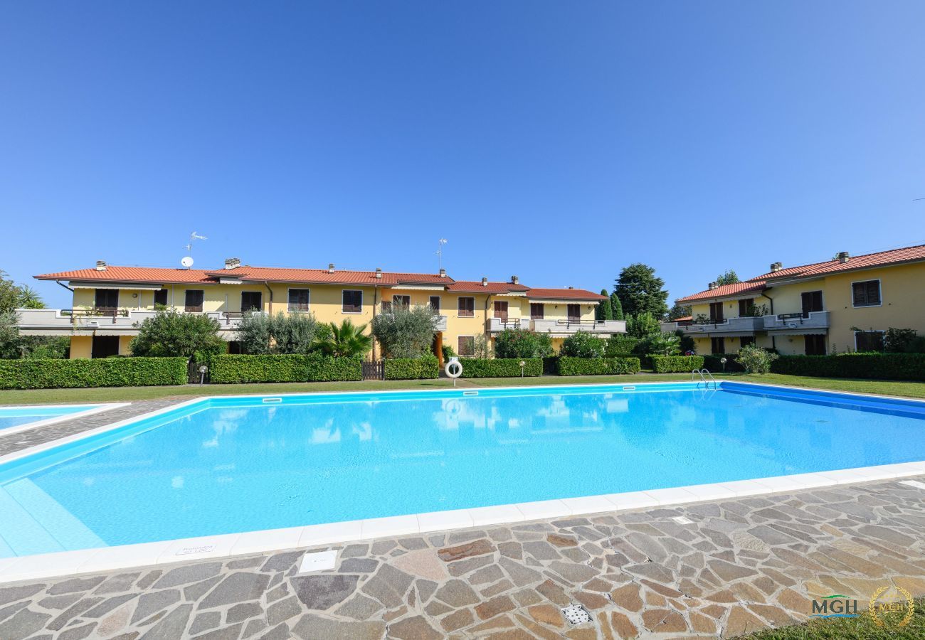 Apartment in Sirmione - MGH - Sirmione Lake & Pool