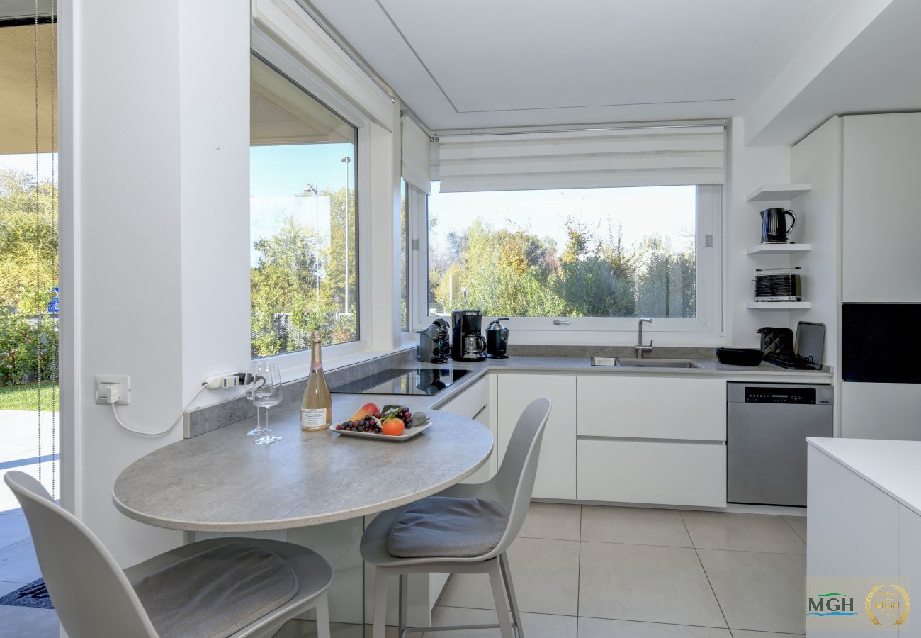 Apartment in Desenzano del Garda - MGH- Grace Apartment Katya Resort