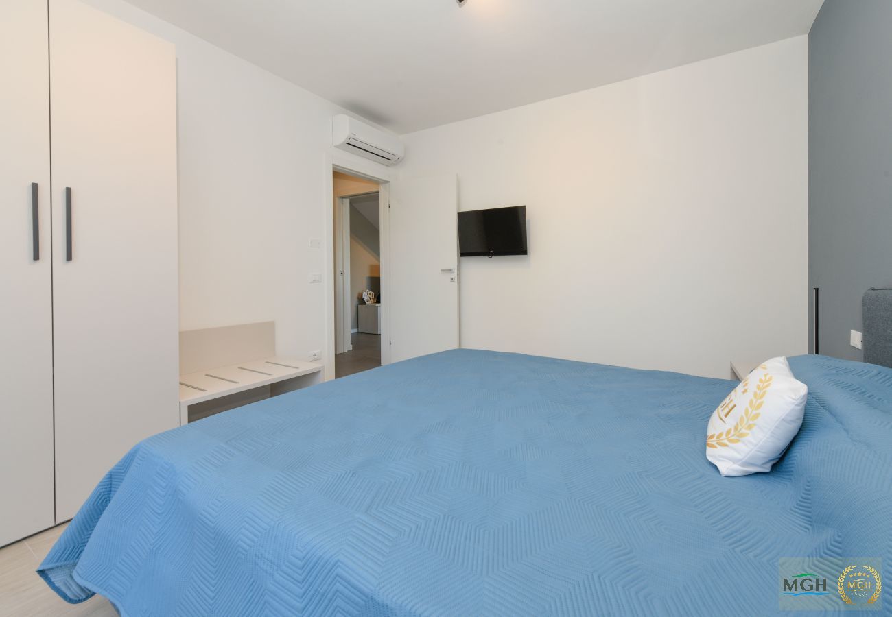 Chalet in Desenzano del Garda - MGH Luxury- Alba's Lake House