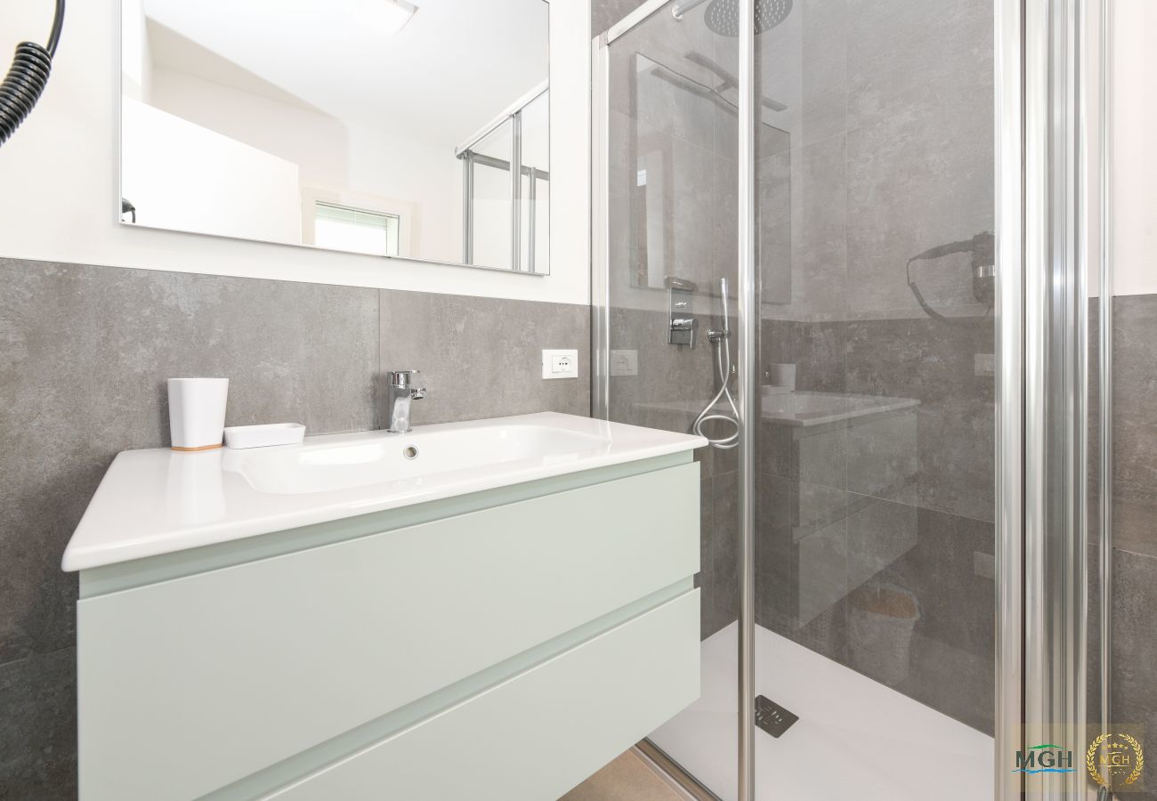 Chalet in Desenzano del Garda - MGH Luxury- Blue Horizon Lake House