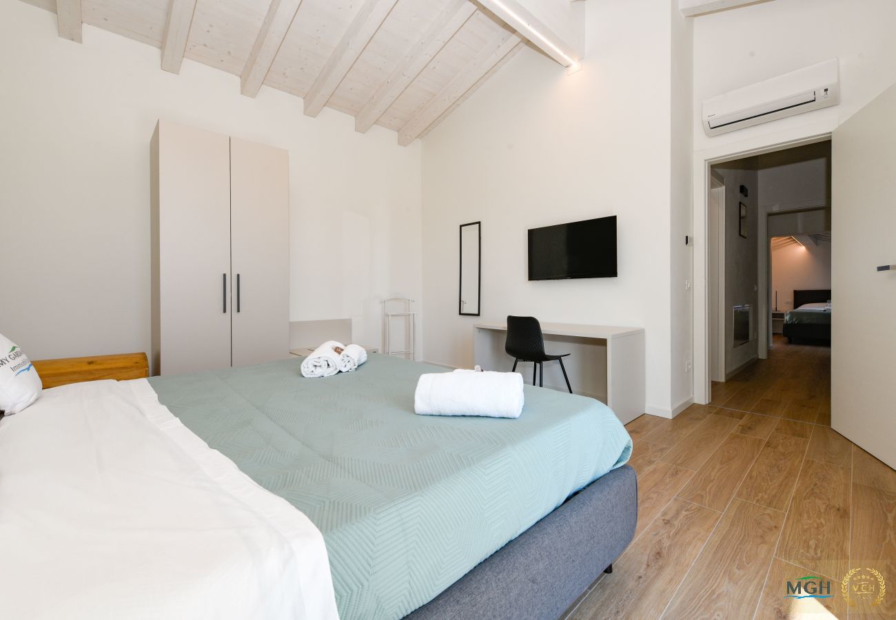 Chalet in Desenzano del Garda - MGH Luxury- Blue Horizon Lake House