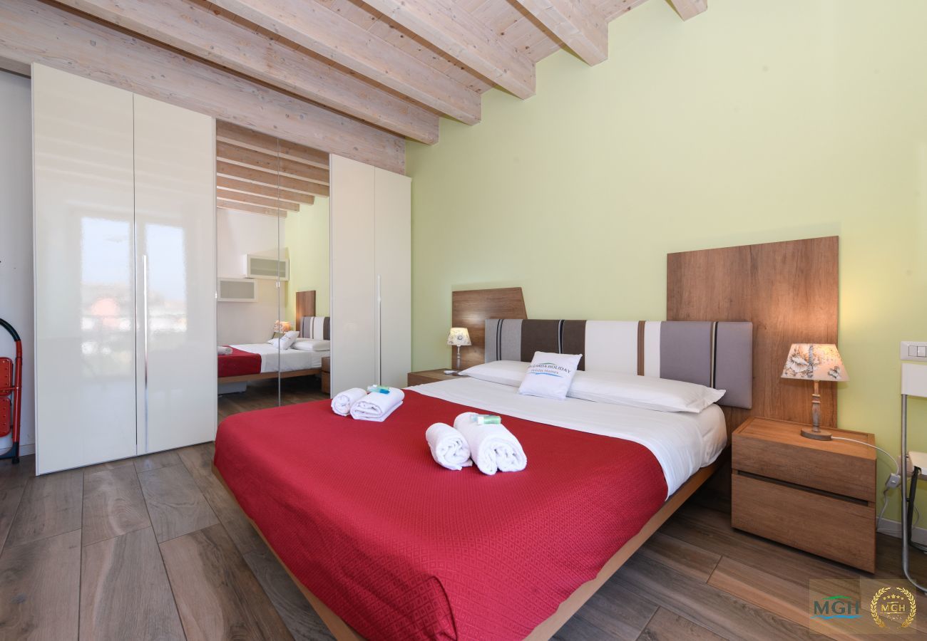 House in Peschiera del Garda - MGH- Dama Family Home Peschiera