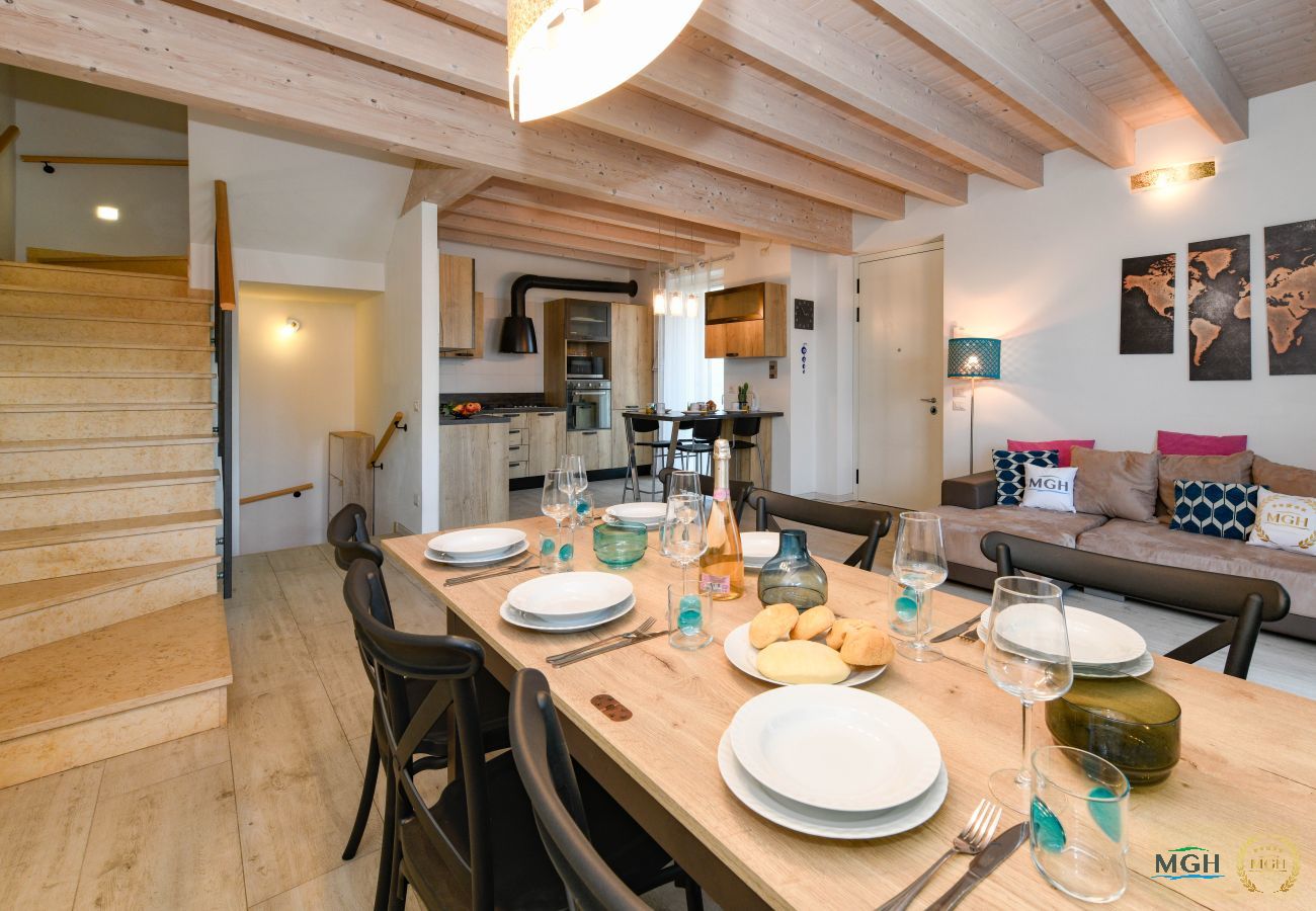 House in Peschiera del Garda - MGH- Dama Family Home Peschiera
