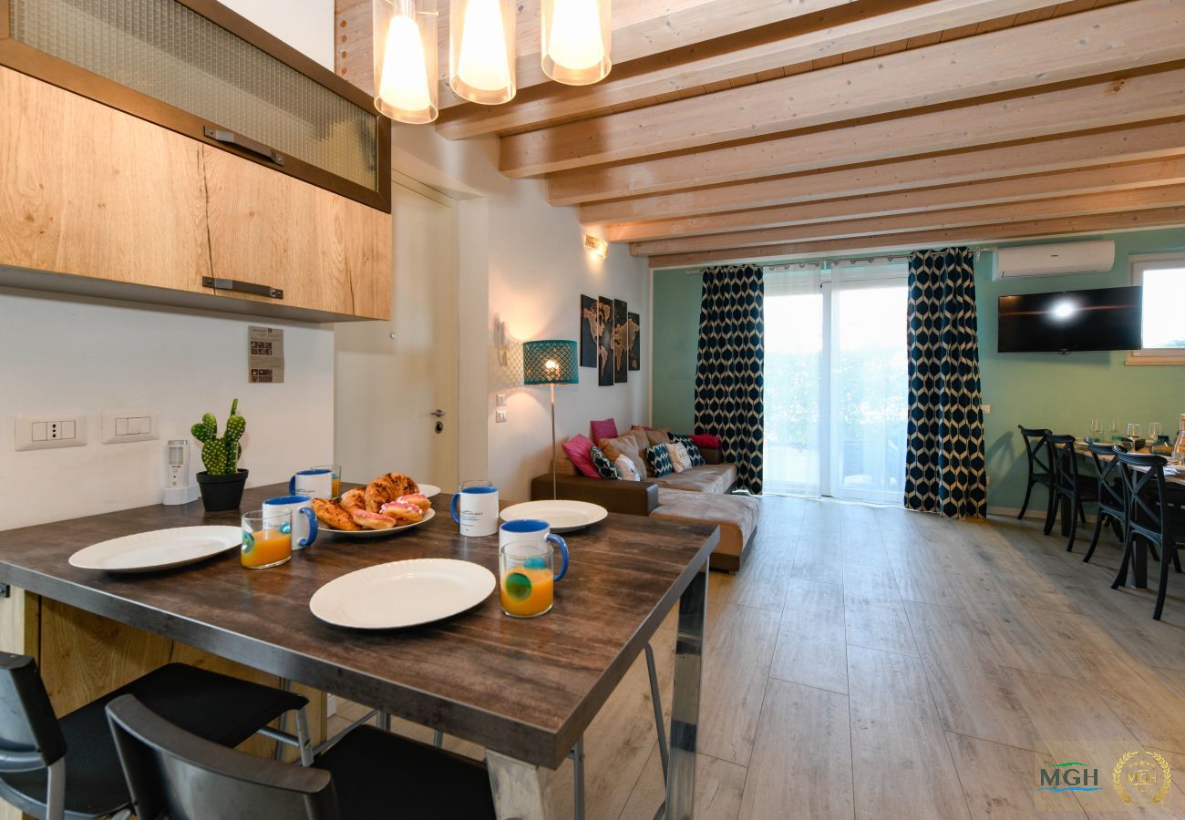House in Peschiera del Garda - MGH- Dama Family Home Peschiera