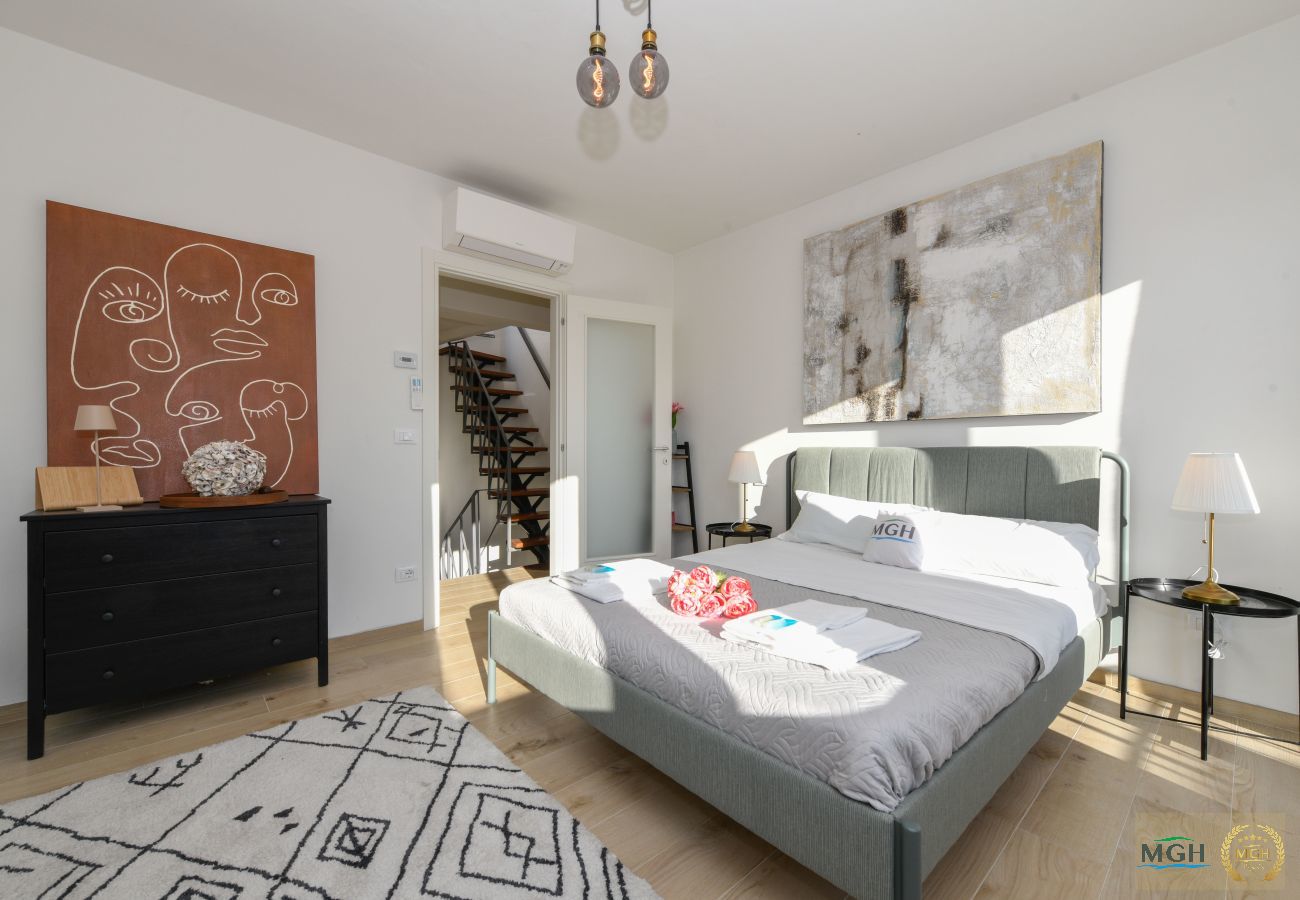 House in Desenzano del Garda - MGH Luxury- Sunset Lakeview House Desenzano