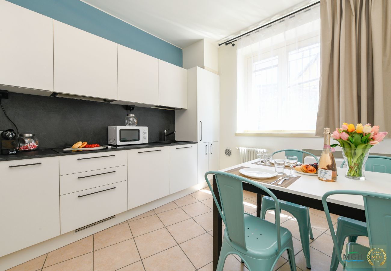 Apartment in Toscolano-Maderno - Palazzo Garda - City Studio 1