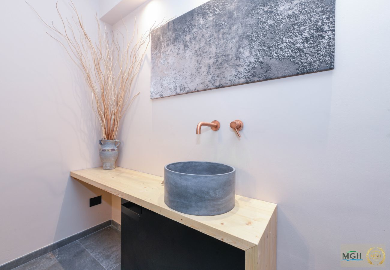 Apartment in Soiano - MGH Luxury- Romantic SPA & Relax