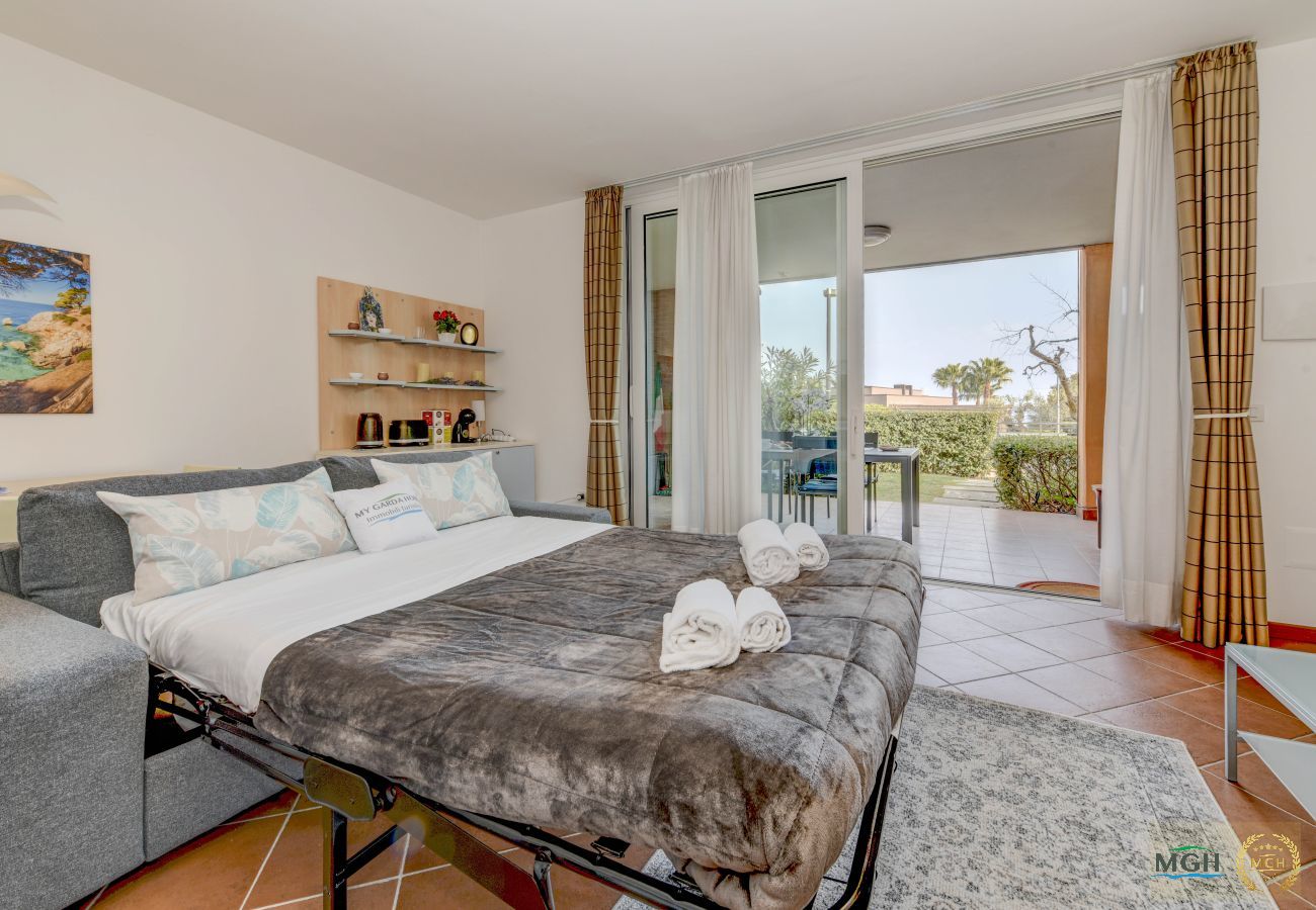 Apartment in Padenghe sul Garda - MGH- Lake Serenity Apartment