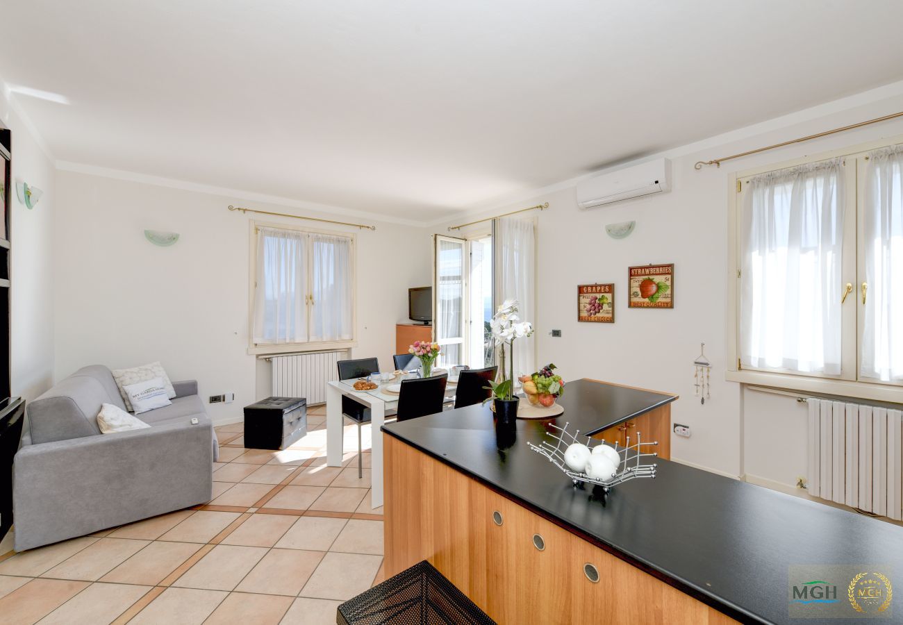 Apartment in Padenghe sul Garda - MGH - Garda Sunview Terrace Padenghe