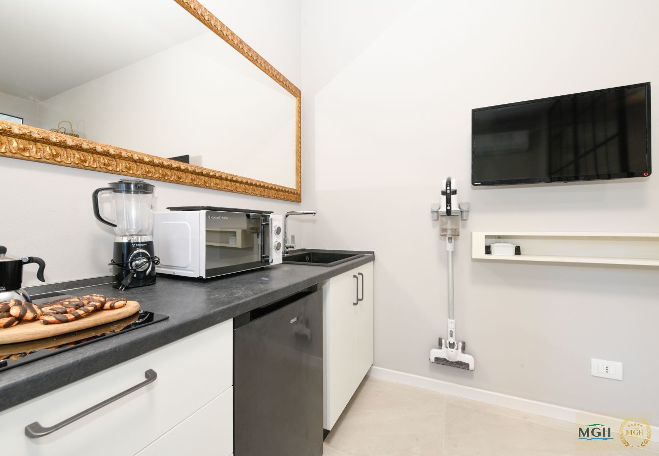 Apartment in Manerba del Garda - MGH- AMAI Small Holiday Cottage