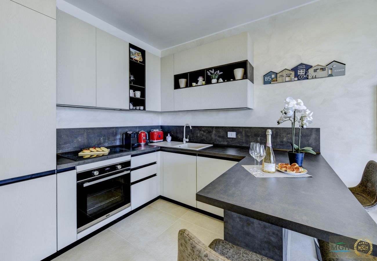 Apartment in Peschiera del Garda - Opalia Residence - Casa Iris