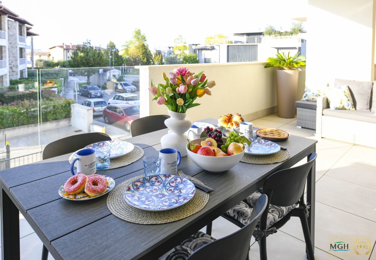 Apartment in Peschiera del Garda - Opalia Residence - Casa Iris