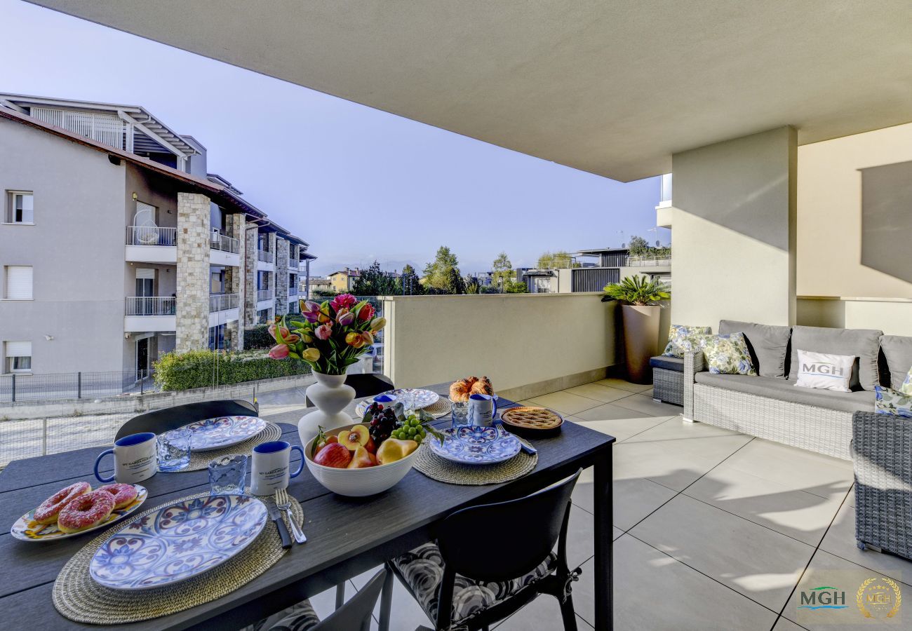 Apartment in Peschiera del Garda - Opalia Residence - Casa Iris