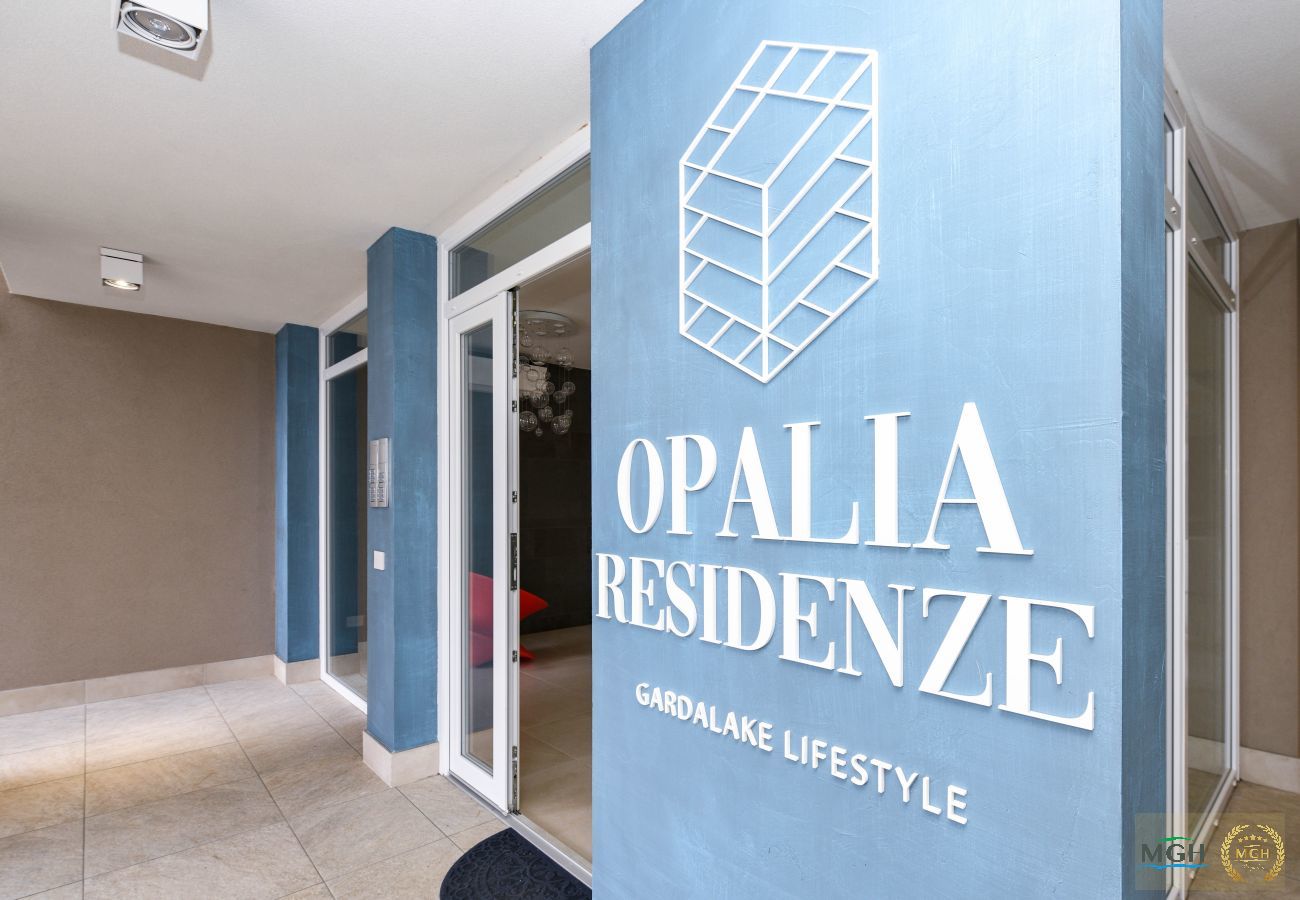 Apartment in Peschiera del Garda - Opalia Residence - Casa Iris