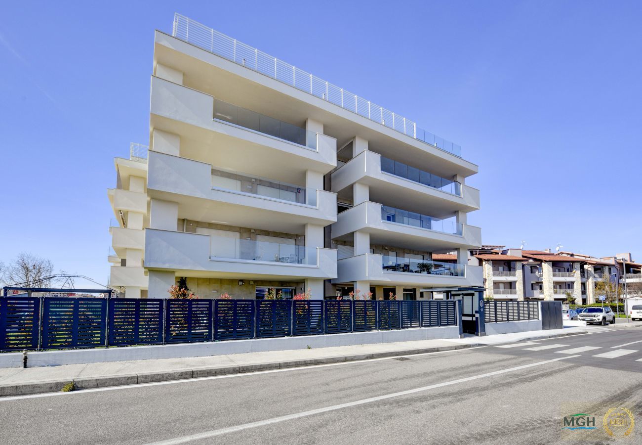 Apartment in Peschiera del Garda - Opalia Residence - Casa Iris