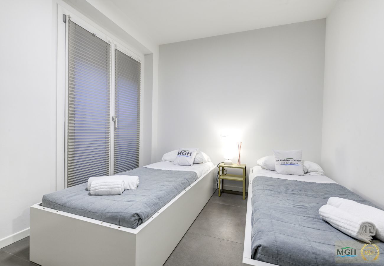 Villa in Moniga del Garda - MGH Luxury - Villa Belvedere