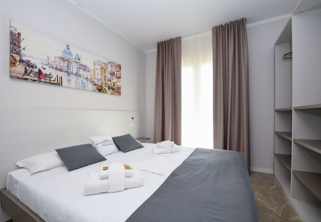 Aparthotel a Peschiera del Garda - Ranalli Palace - Apartment Sole