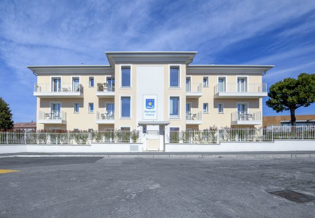 Aparthotel a Peschiera del Garda - Ranalli Palace - Double Room 3