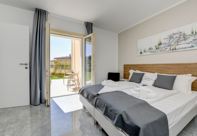 Aparthotel a Peschiera del Garda - Ranalli Palace - Double Room 4