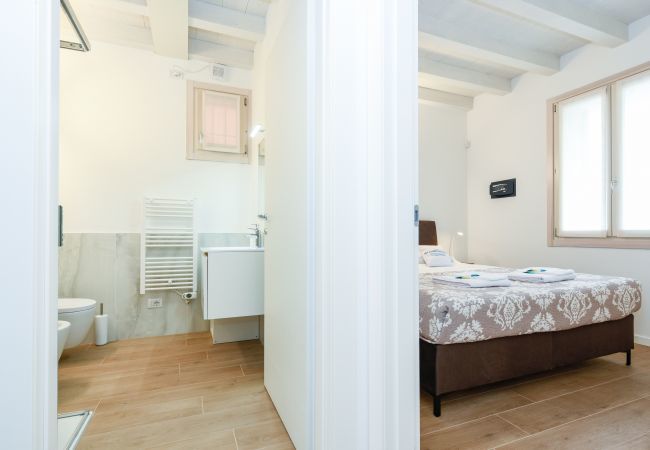 Ferienwohnung in Sirmione - Caesar Sirmione Luxury Apartment D8