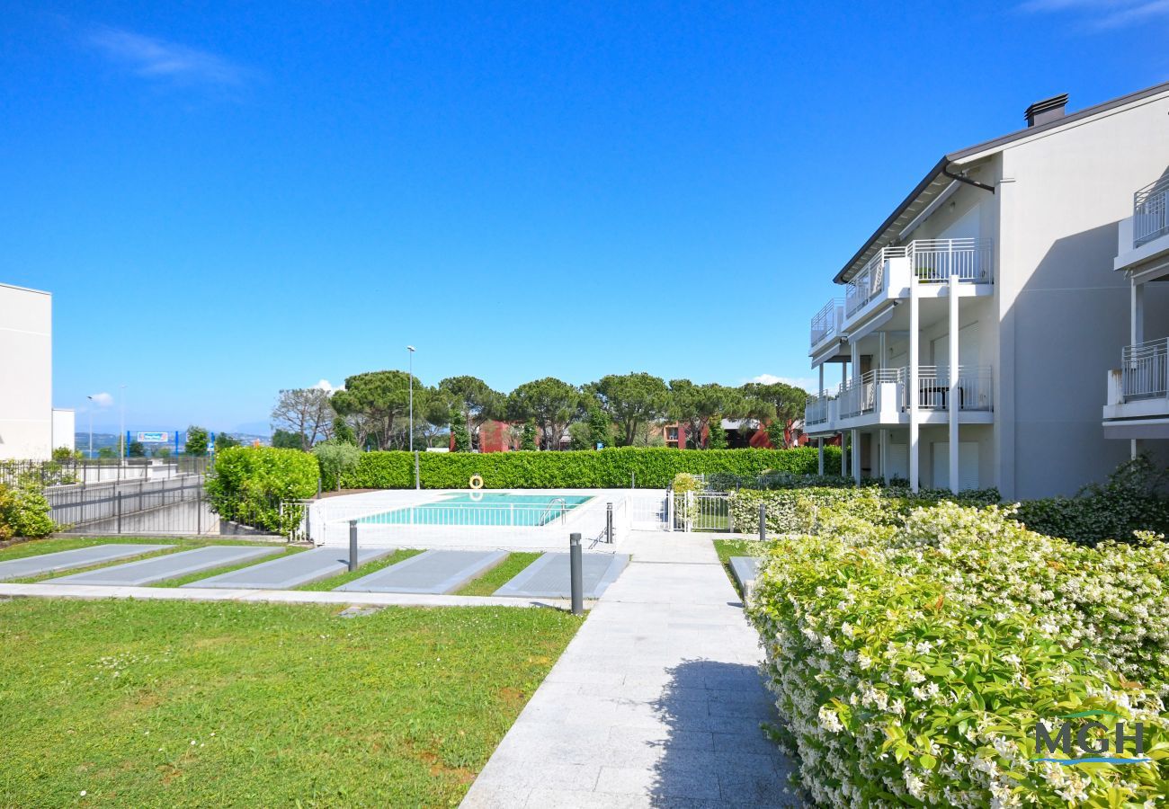 Ferienwohnung in Sirmione - MGH - La Castellana Lake View Apartment B4